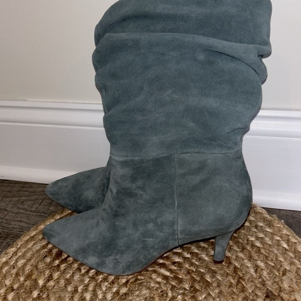 Vince Camuto Women's Sonbela  Suede Boot blue size 8.5 - Picture 2 of 9